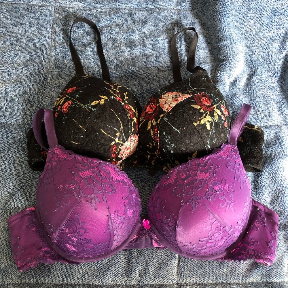 Bundle of 2 Torrid bras, size 42D. Good used condition, except for pilling.